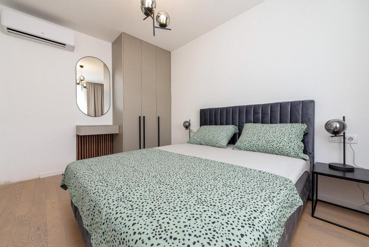 City Lux Apartment 2 - With Garage And Balcony Zadar Eksteriør bilde